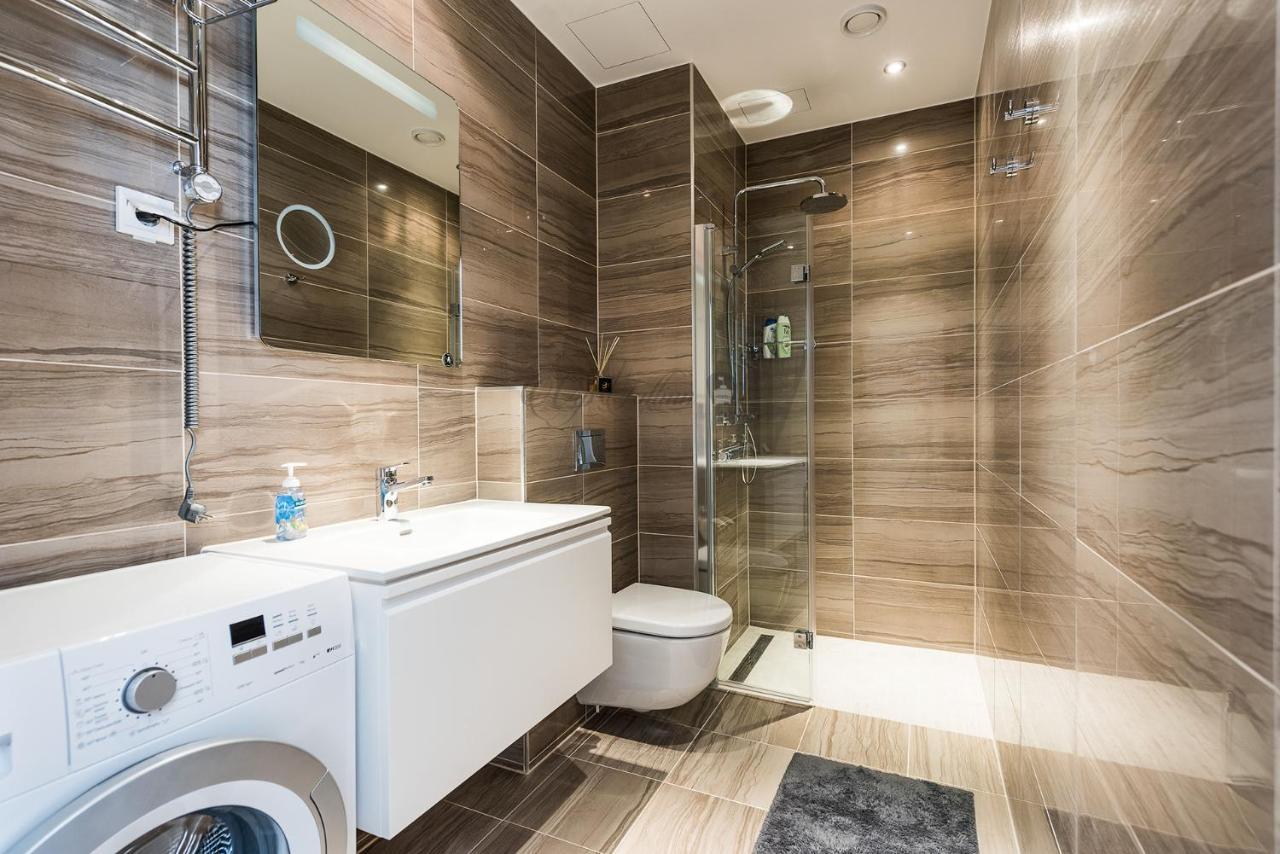 Vip Rotermanni Apartment Tallinn Exteriör bild