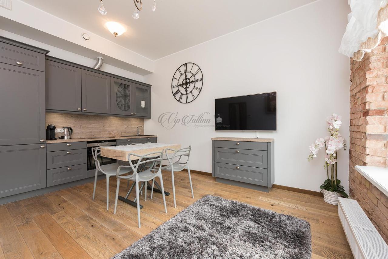 Vip Rotermanni Apartment Tallinn Exteriör bild